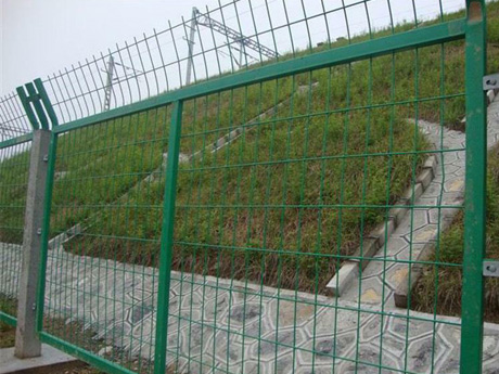 铁路护栏网