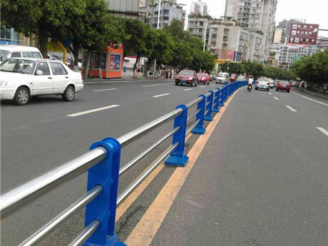 道路护栏