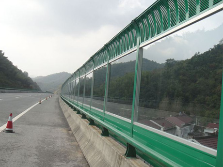 钢化玻璃声屏障